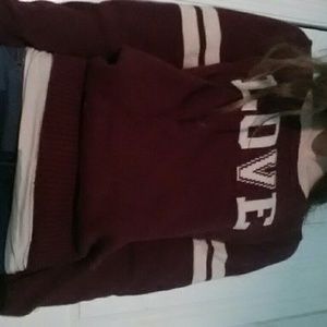 Love sweater maroon and white
