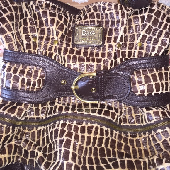 Purse - Picture 2 of 4