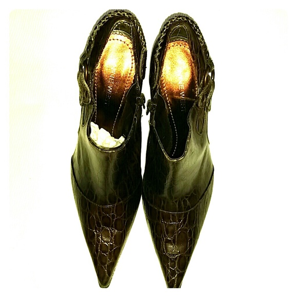 4" high Gator embossed brown boot shoe