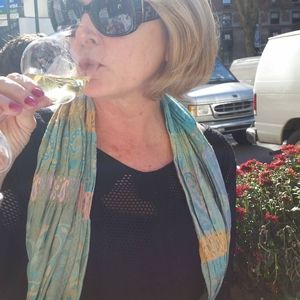 Meet your Posher, Janet