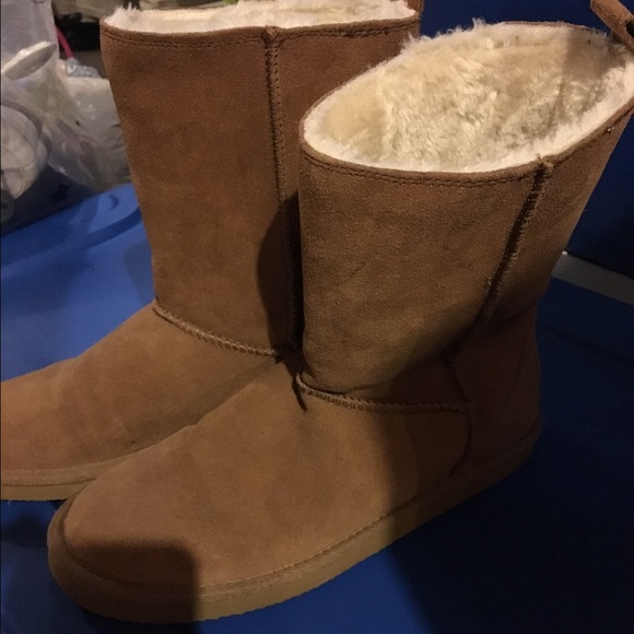 NWOT American eagle boots size 9