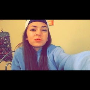 Meet your Posher, Tessa