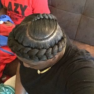 Meet your Posher, Elexus