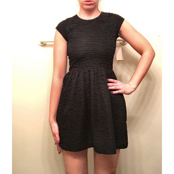 Kimchi Blue Black Mini - Picture 2 of 4