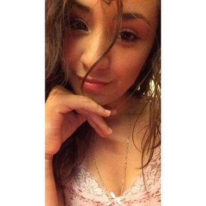 Meet your Posher, Rosaura