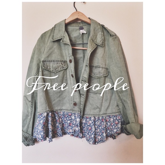 💥Sale today! NWOT free people olive cargo jacket