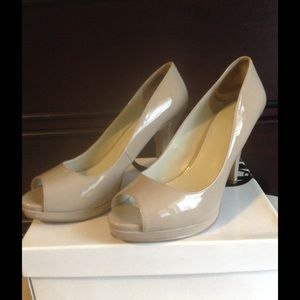 Nine West taupe peep toe*Final Price*