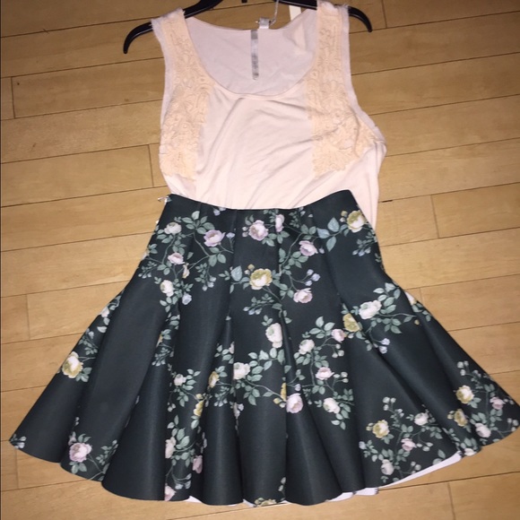 Dark Green Pleated Skirt