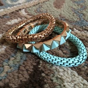 Set of 3 bracelets!!