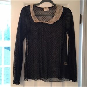 Anthropologie  Polka Dot Top w/ Peter Pan Collar