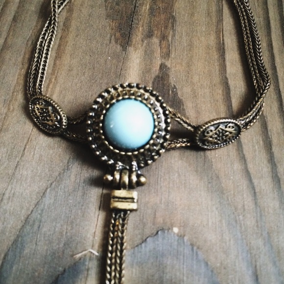 Forever21 gypsy style bracelet-ring chain - Picture 2 of 4