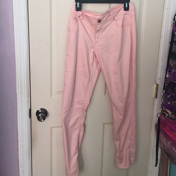 Light pink skinny jeans