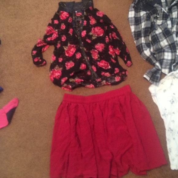 SALE Extra Large bundle - Picture 2 of 3
