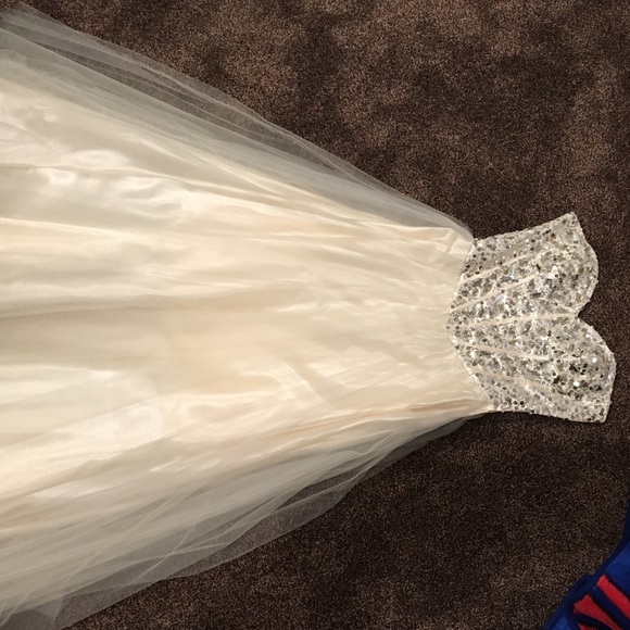 Prom dress