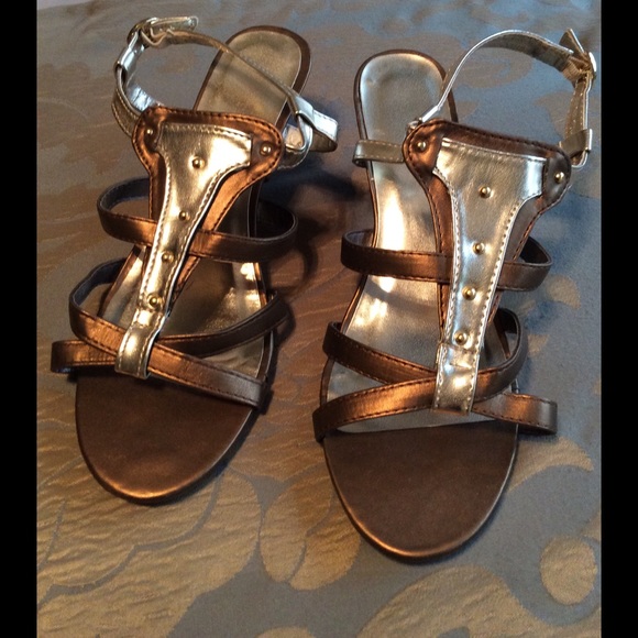 Cute sandals! ❤️❤️