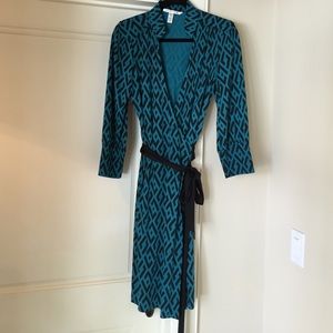 Diane Von Furstenberg wrap dress. Size 12