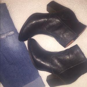 PRICE DROP! Steve Madden (Madden Girl) Ankle Boots