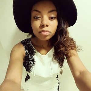 Meet your Posher, Phenisha