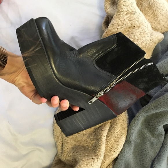 Brand New NEVER WORN Matisse booties!!
