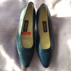 ️⚡Flash sale⚡️Navy blue leather heels