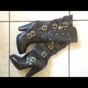 Dollhouse Black heeled boots NWOT