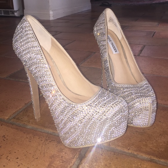 BRAND NEW Steve Madden Stilettos