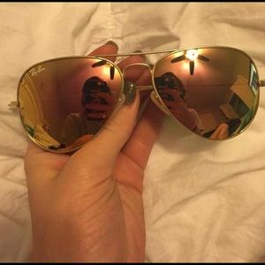 pink/gold reflective raybans w matte finish