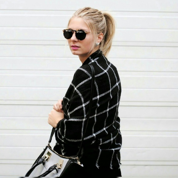 Accessories | Black plaid blanket scarf - Picture 2 of 4