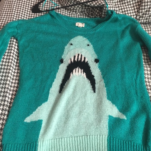 Big cozy L.A Hearts shark sweater