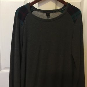 Super soft and comfortable sweatshirt.