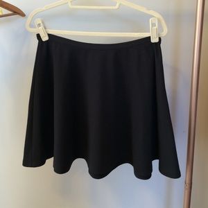 Lauren Conrad Black Skater Mini Skirt Sz 10