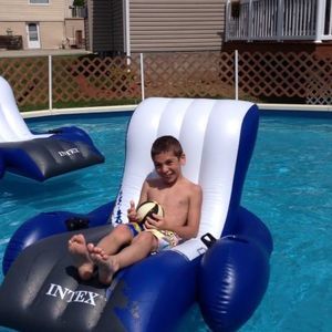 Meet your Posher, Lorraine