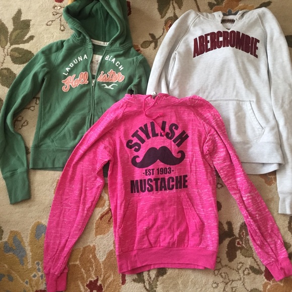 Sweatshirts (3) for the price of 1