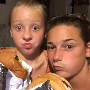 Meet your Posher, Becca