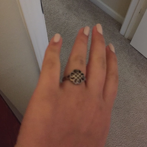 Sterling silver ring - Picture 2 of 2