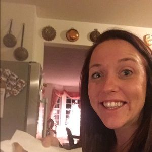 Meet your Posher, Holly