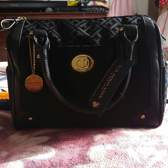 Black Tommy Hilfiger Purse