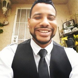 Meet your Posher, Devone