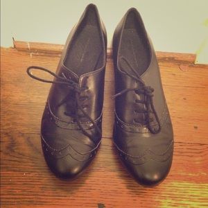 Black Prediction Short Vintage Heels
