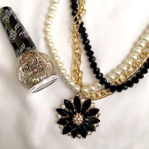 Beautiful Necklace with Statement Pendant