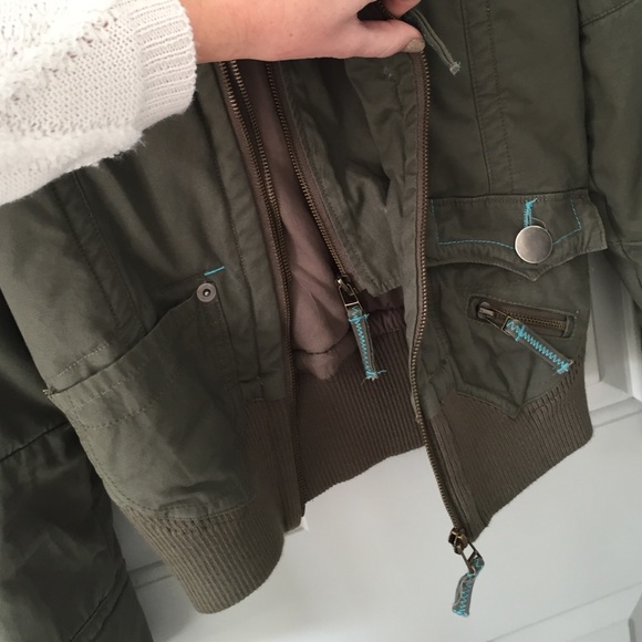 Edge brand puffer/ motorcycle jacket - Picture 3 of 4