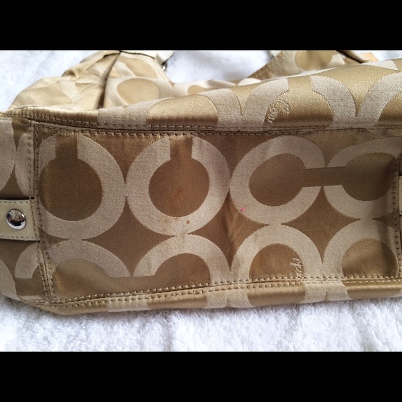 Coach Purse - Picture 2 of 4