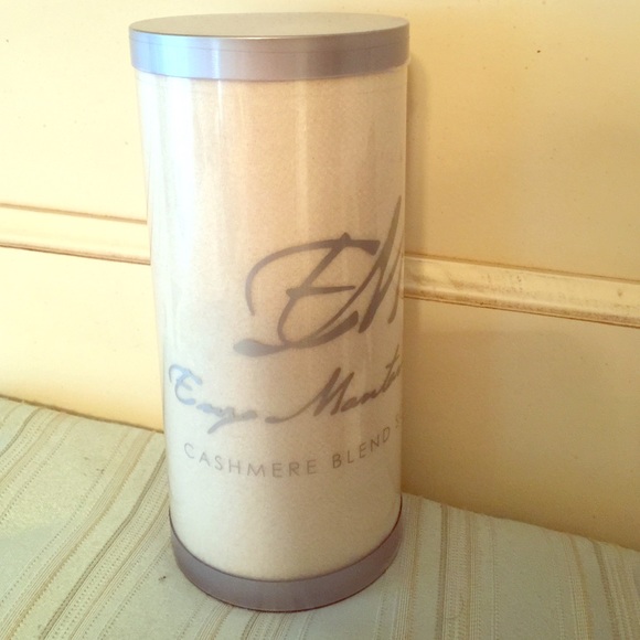 NEW Enzo Mantovani Cashmere Blend Scarf Off White