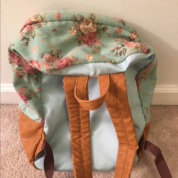 Floral Backpack - Picture 2 of 3