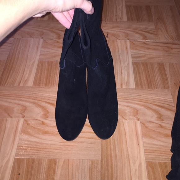 Boots - Picture 3 of 3