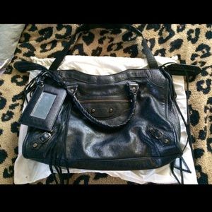 Balenciaga classic city bag😍