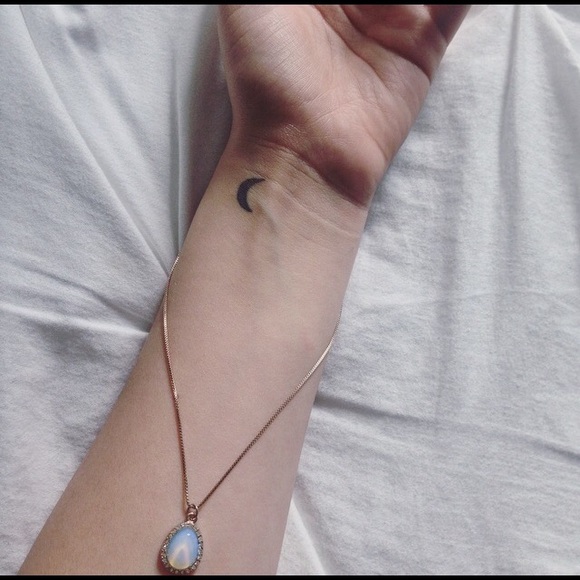 Forever 21 opal/gold necklace bundle!