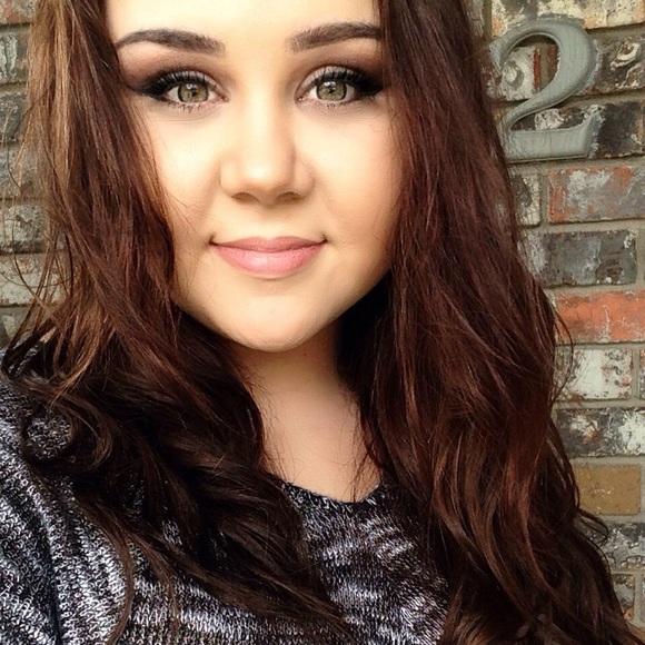 Meet your Posher, Adonna - Picture 1 of 1