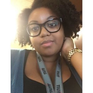 Meet your Posher, Amy