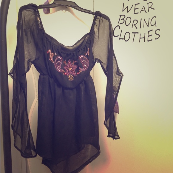 ‼️ON SALE‼️Sheer flutter slvs blouse, lined bottom